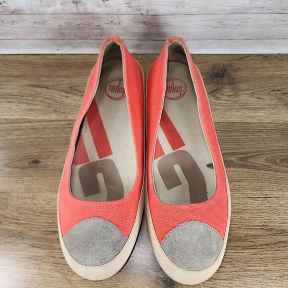 Fitflop Red and Beige Flats - Picture 3 of 8